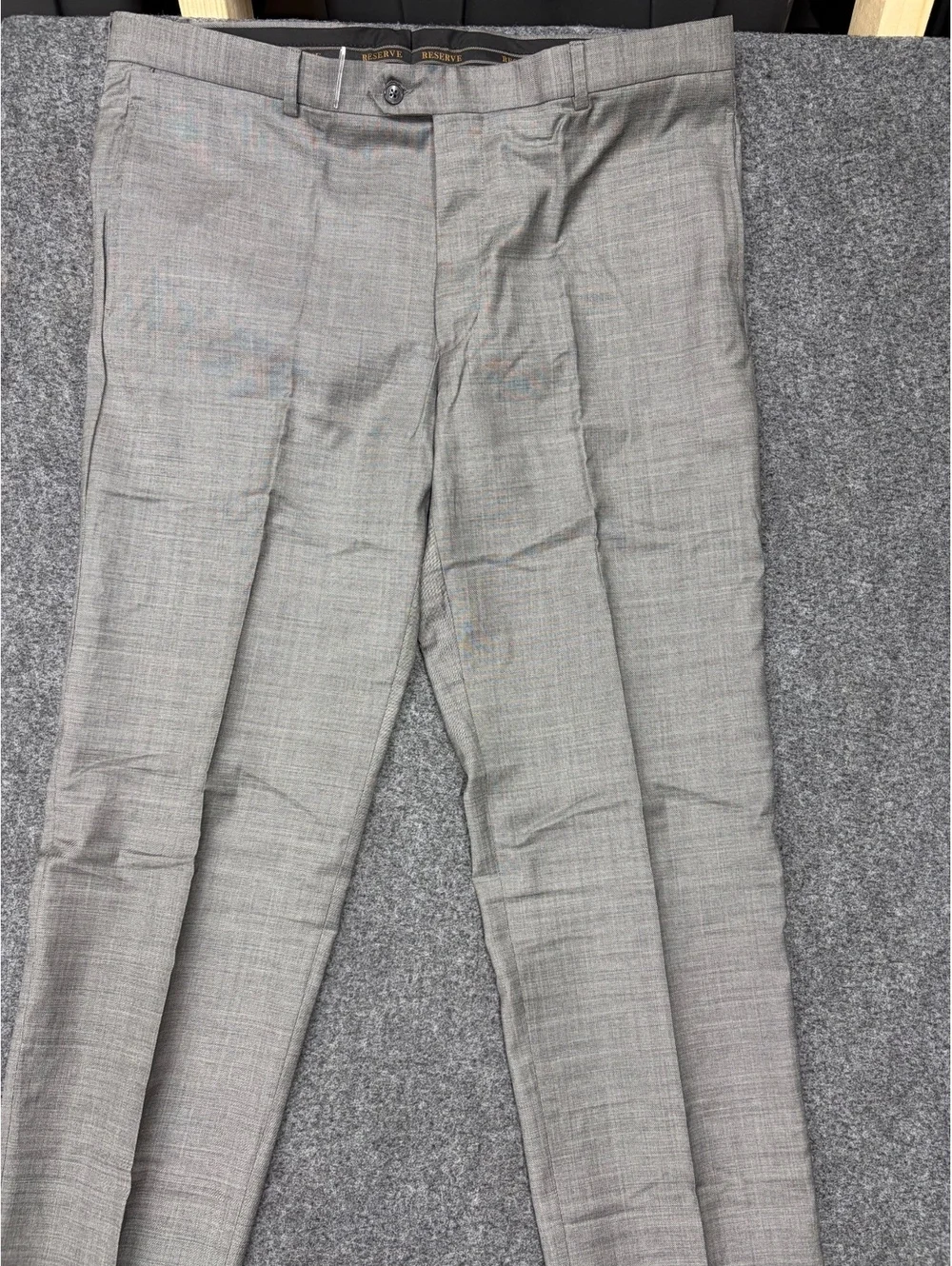 Jos A Bank Reserve 2 Piece Gray Wool Suit 44R/38 Tailored Fit